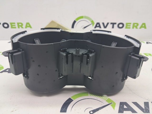 8W0862533 VAG купить в Чернигов