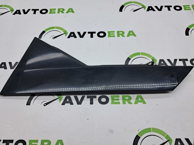 Накладка двери задней левой вертикальная 8W5839903A5FQ VAG