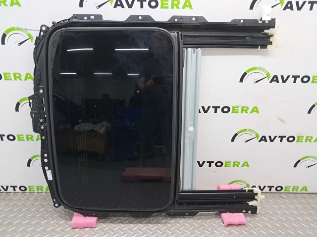 8W5877049A VAG Рама люка купить в Чернигов