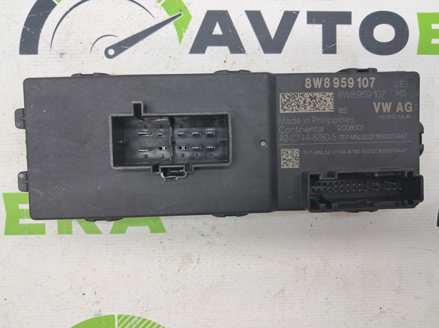 8W8959107 VAG Модуль управления (ЭБУ) открытия крышки багажника (двери 3/5-й задней) купить в Чернигов
