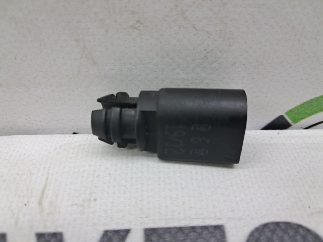 Датчик температуры воздуха 8Z0820535 VAG