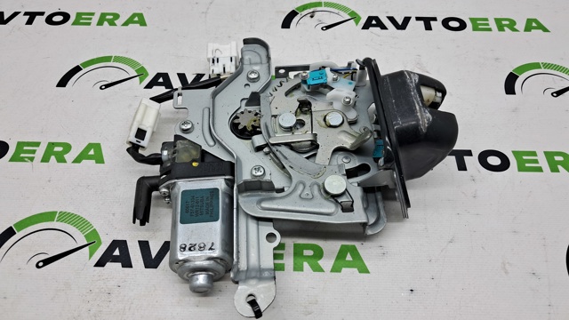 Замок пятой двери 905006FL0B NISSAN