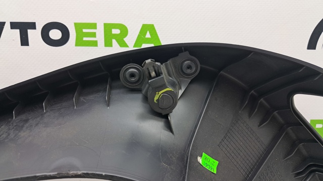 Облицовка багажника пятой двери 909035NA0A NISSAN