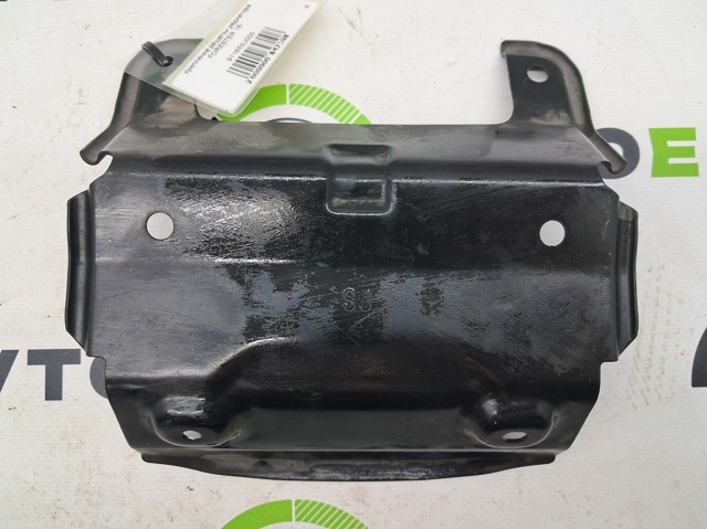 Кронштейн решетки радиатора 91165SJ000 SUBARU