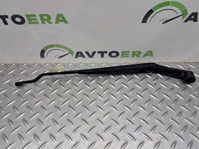 Рычаг-поводок стеклоочистителя лобового стекла 983103X500 HYUNDAI