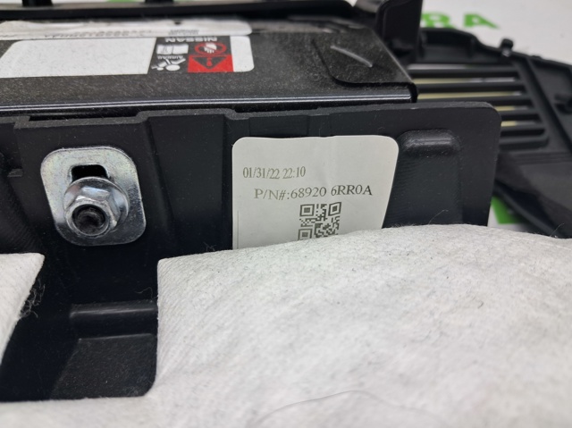 Подушка безопасности (AIRBAG) пассажирская, защиты коленей 985R16RR8A NISSAN