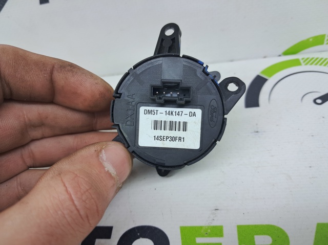 Блок кнопочных переключателей рулевого колеса AM5T14K147CA FORD