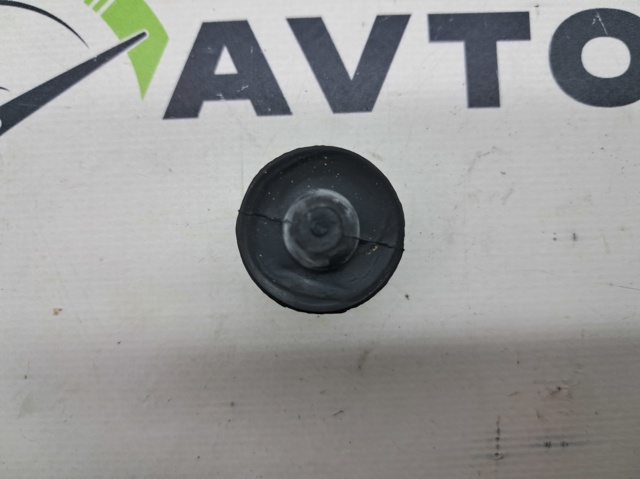 Буфер двери багажника B25S62877A MAZDA