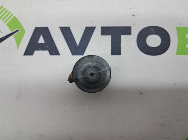 BC1M56786 MAZDA Буфер (отбойник) капота купить в Днепр