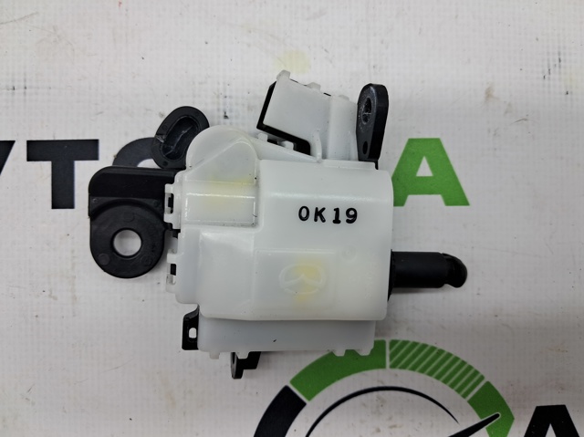 Замок открывания лючка бензобака BCJH56890D MAZDA