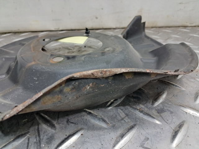 MAZDA BCKA26261A Защита тормозного диска заднего правая в наличии Одесса