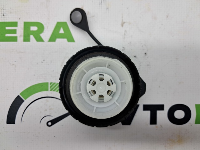 MAZDA BCKA42250 Крышка бензобака в наличии Тернополь