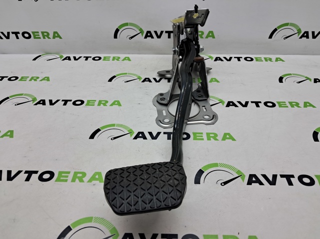 Педаль тормоза BCKA43300A MAZDA