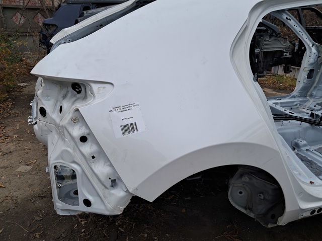 Крыло заднее правое BCYN70410A MAZDA
