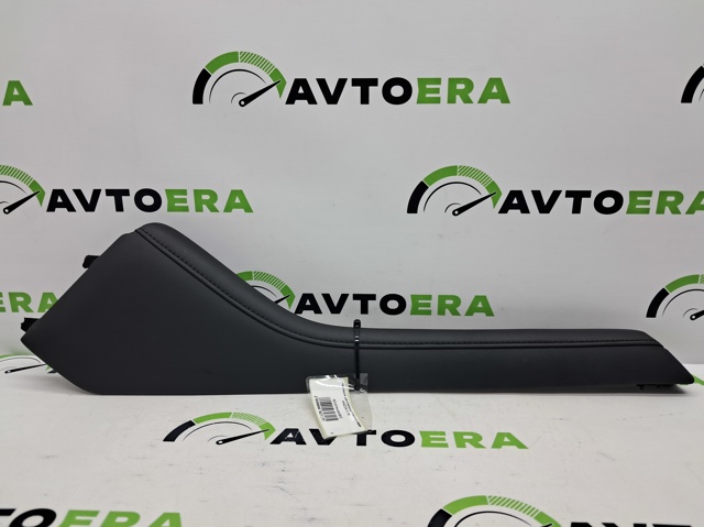 BDGF6448XB02 MAZDA Накладка декоративная центральной консоли купить в Украина