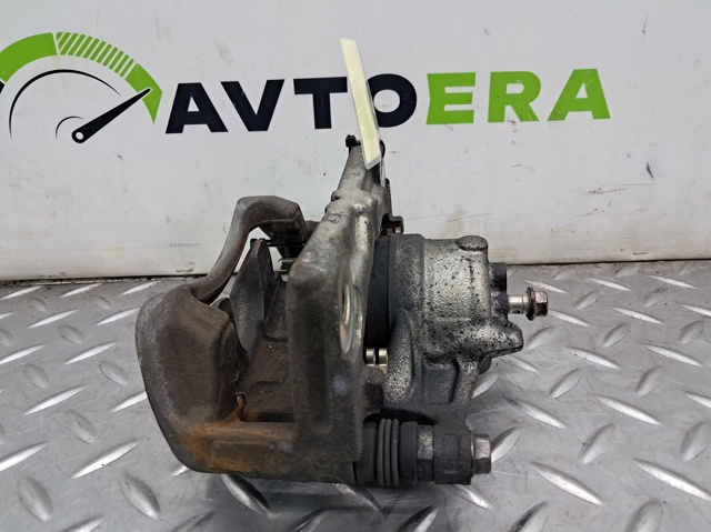 Суппорт тормозной, передний, левый BDYS3399ZB MAZDA