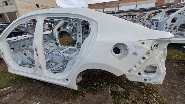 MAZDA BJY77141X Крыло заднее левое в наличии Тернополь