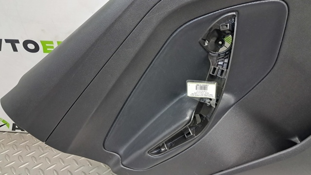 Карточка обшивки двери задней правой CJ5Z7827407CF FORD