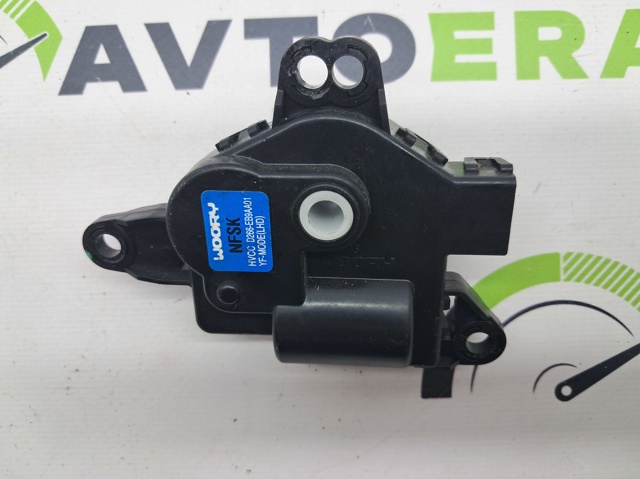 Мотор заслонки печки D266EB9AA01 TESLA