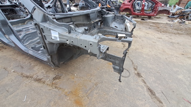 Рамка радиатора правая F25124BAMB NISSAN