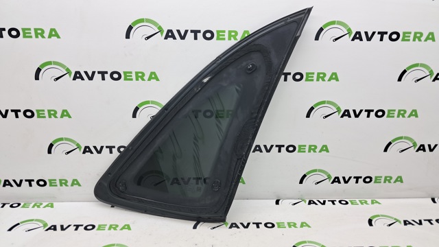 FORD FT4Z5829711A Стекло кузова (багажного отсека) левое в наличии Черновцы