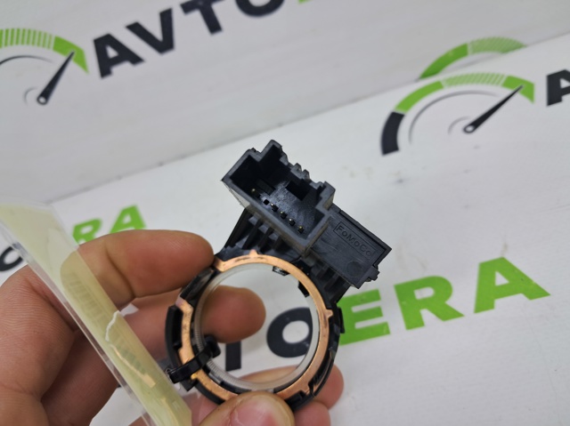 FORD GM5Z15607A в наличии Тернополь