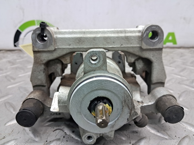Задний правый суппорт JX6Z2386L FORD
