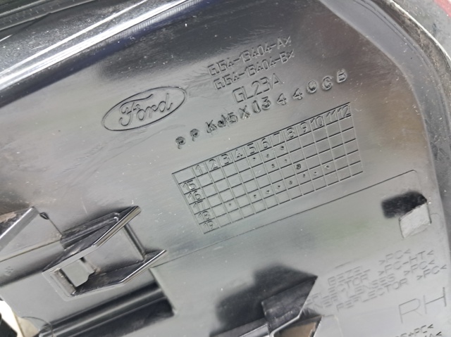 Фонарь задний правый, внешний KJ5Z13404C FORD
