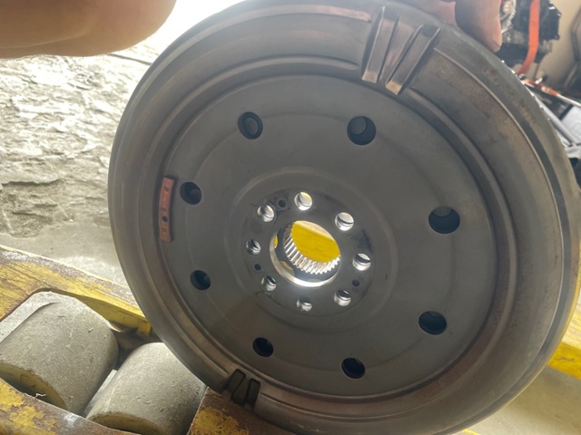 06K105266A VAG Маховик купить в Днепр