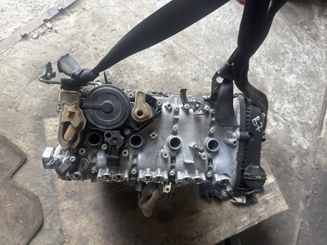 VAG 06L100034L Двигатель в наличии Николаев
