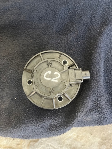 Клапан положения фаз распредвала Фольксваген Пассат B6