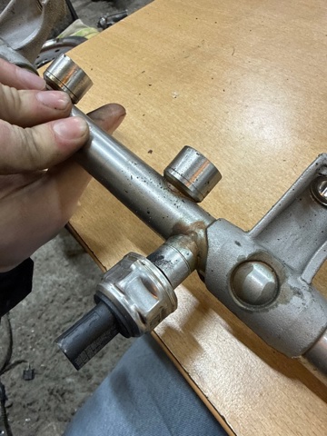 Датчик давления топлива 06L906054C VAG