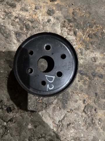 Шкив помпы водяного насоса 1311327 LAND ROVER