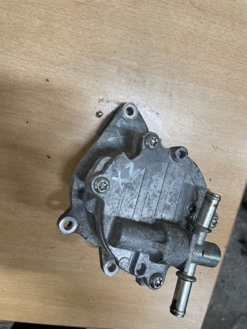 NISSAN 146505NA0A Вакуумный насос в наличии Каменское