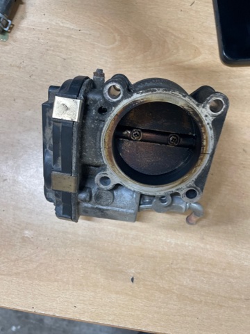 NISSAN 161195NA0A Дроссельная заслонка в наличии Полтава