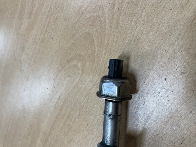 Датчик давления топлива 166385CA0A NISSAN