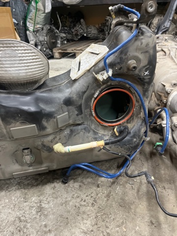 172025DC1A NISSAN Бак топливный купить в Кривой Рог