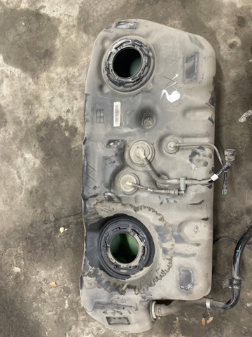 NISSAN 172025NA0A Бак топливный в наличии Ровно