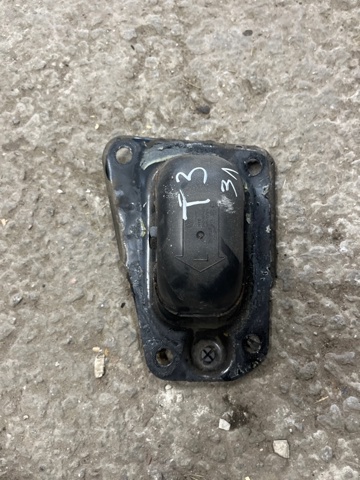 Кронштейн задней балки 1K0505129L VAG