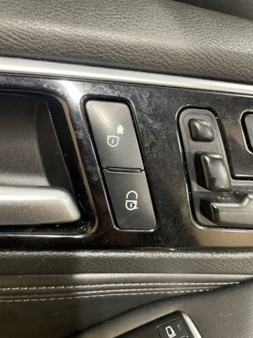252105DA1A NISSAN Кнопка блокировки дверей купить в Николаев