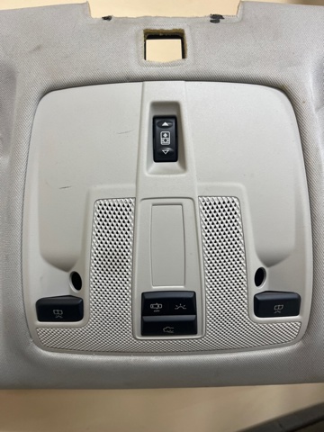 Плафоны внутреннего освещения 264305DK3A NISSAN