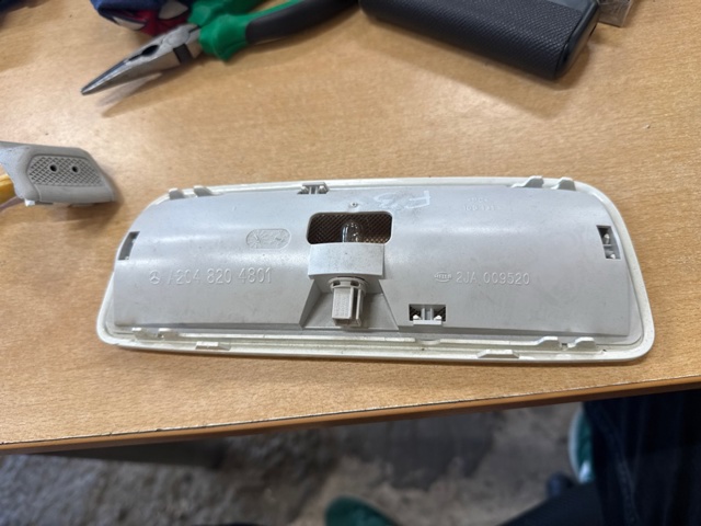 264505DA0A NISSAN Плафон освещения салона (кабины) задний купить в Львов