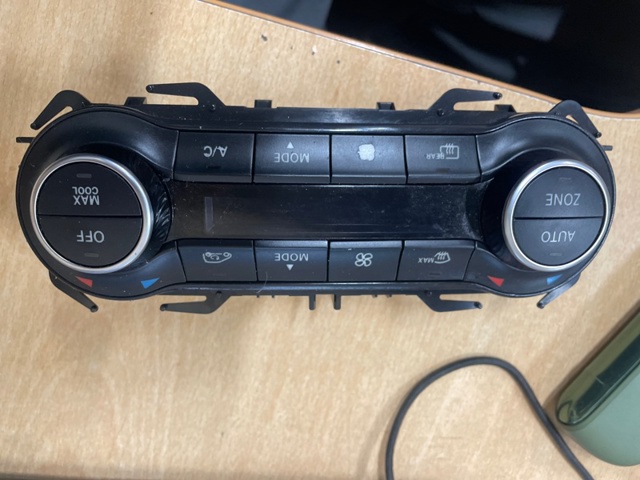 NISSAN 275005DC0B Блок управления режимами отопления/кондиционирования в наличии Черкассы