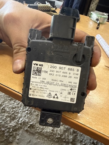 2Q0907685B VAG Датчик контроля мертвой зоны задний купить в Днепр