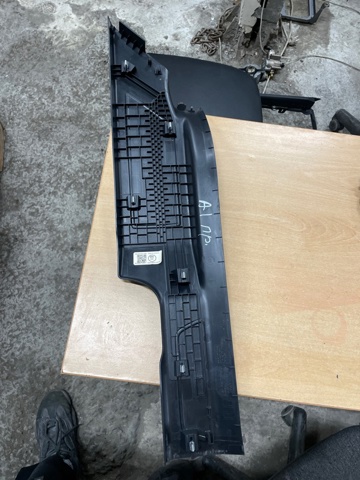 VAG 3CN853370C82V Накладка дверного порога внутренняя задняя правая в наличии Ужгород