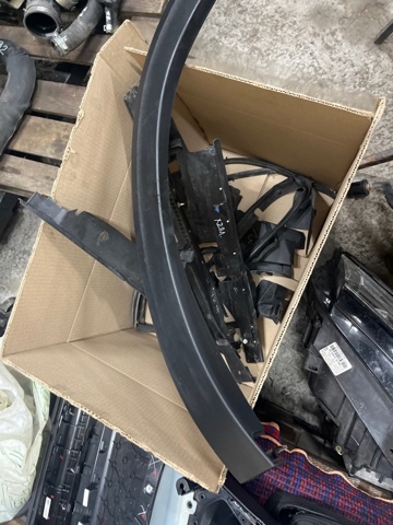 VAG 3CN853817B9B9 Расширитель (накладка) арки заднего крыла левый в наличии Запорожье
