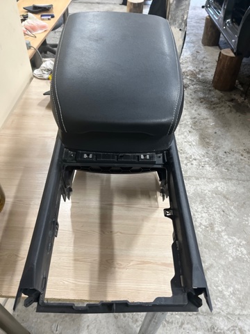 Консоль панели приборов 3CN863241HVPG VAG