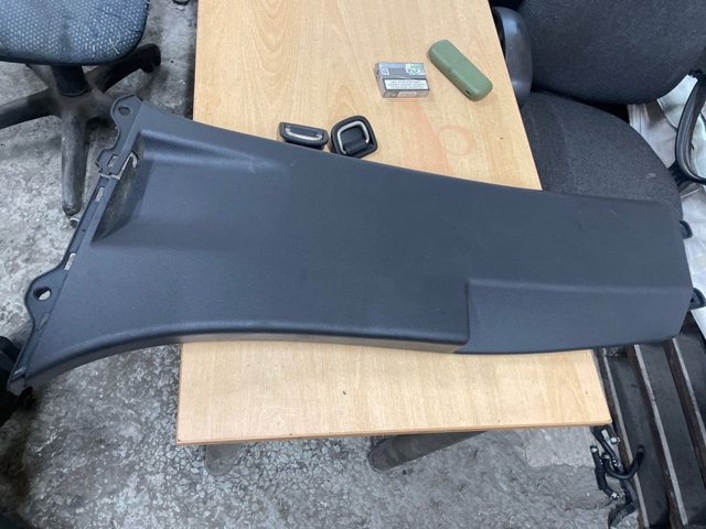 VAG 3CN867291B82V Обшивка стойки кузова внутренняя средняя нижняя левая в наличии Черкассы