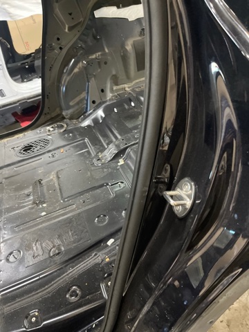 VAG 3CN867913C5AP Уплотнитель двери задней левой (на кузове) в наличии Житомир