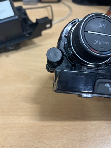 3CN907044LWZU VAG Блок управления режимами отопления/кондиционирования купить в Ровно